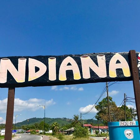 مبيت وإفطار بانتايْ تْشينانغ Indiana Cafe & Dorm المظهر الخارجي الصورة