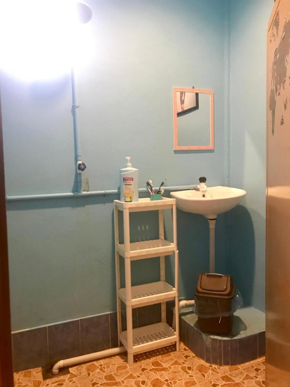 مبيت وإفطار بانتايْ تْشينانغ Indiana Cafe & Dorm المظهر الخارجي الصورة